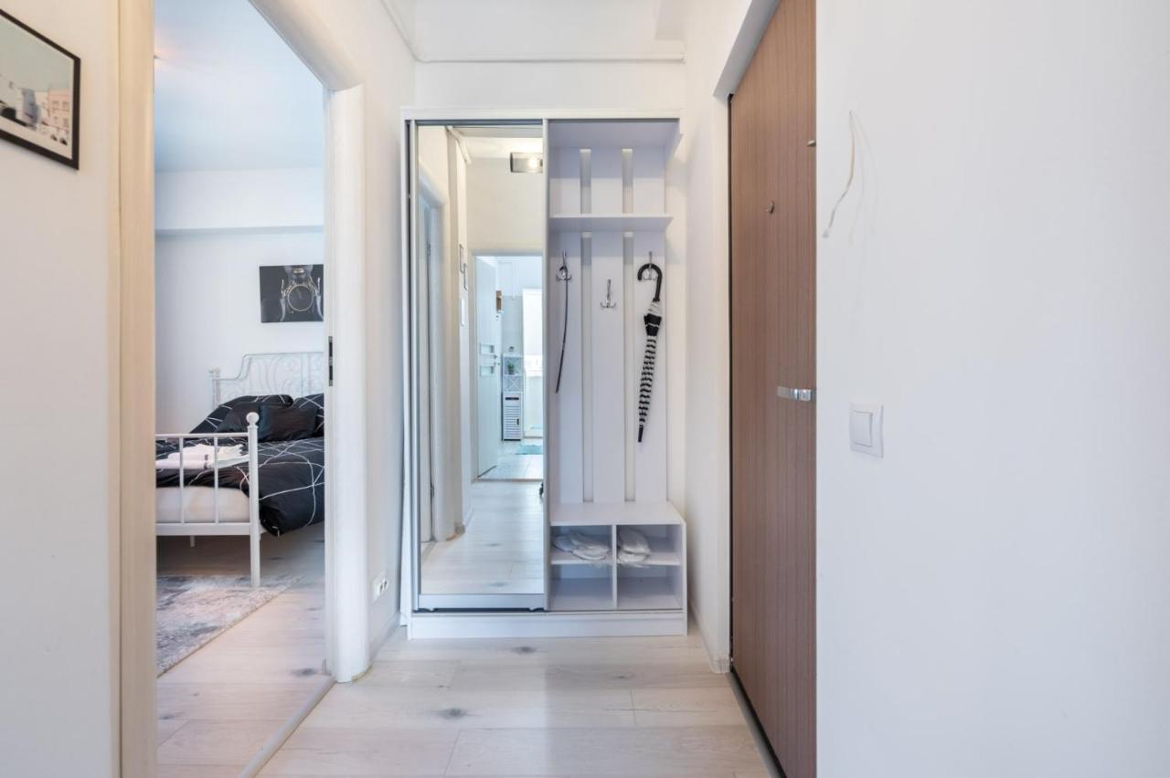 Spacious And Cozy Apartment In Central Bucureşti Eksteriør bilde