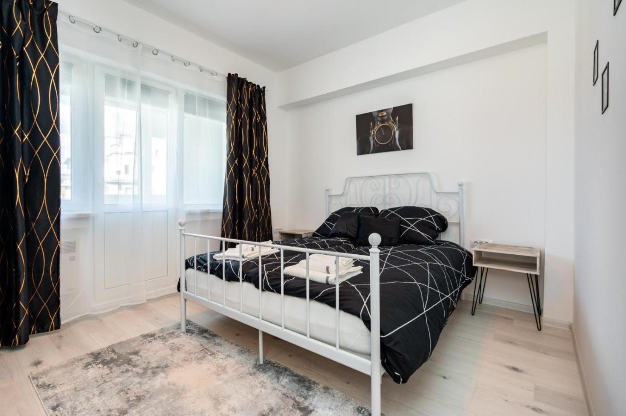 Spacious And Cozy Apartment In Central Bucureşti Eksteriør bilde