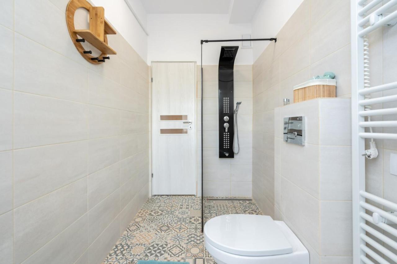 Spacious And Cozy Apartment In Central Bucureşti Eksteriør bilde